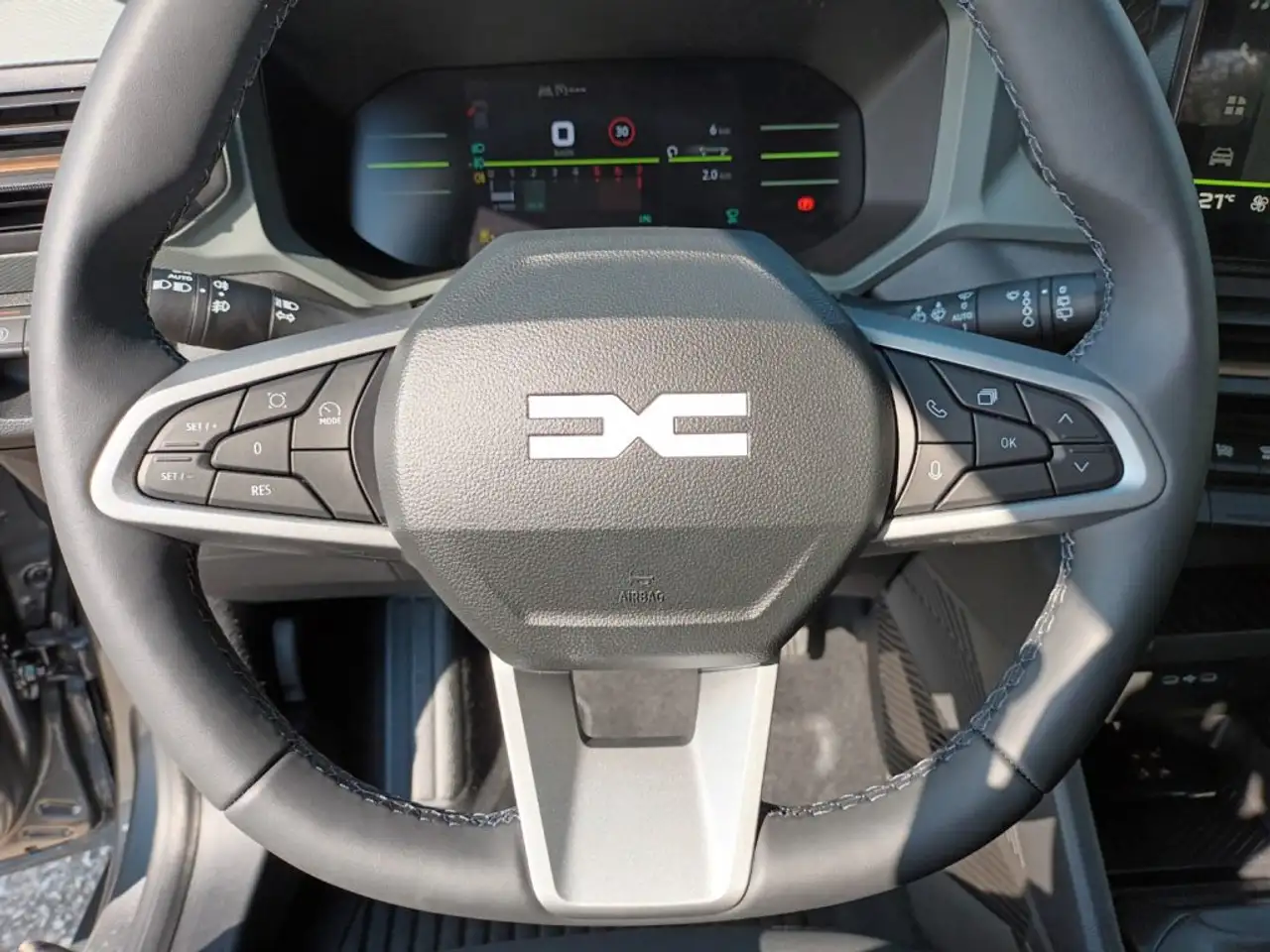 Dacia Duster 1200 ECO-G EXTREME 122CV CARPLAY CAM VETRSCURI"17 14