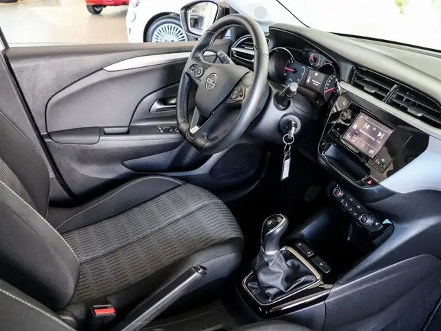 Opel Corsa view 3