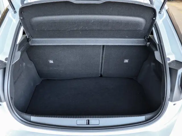 Opel Corsa view 11