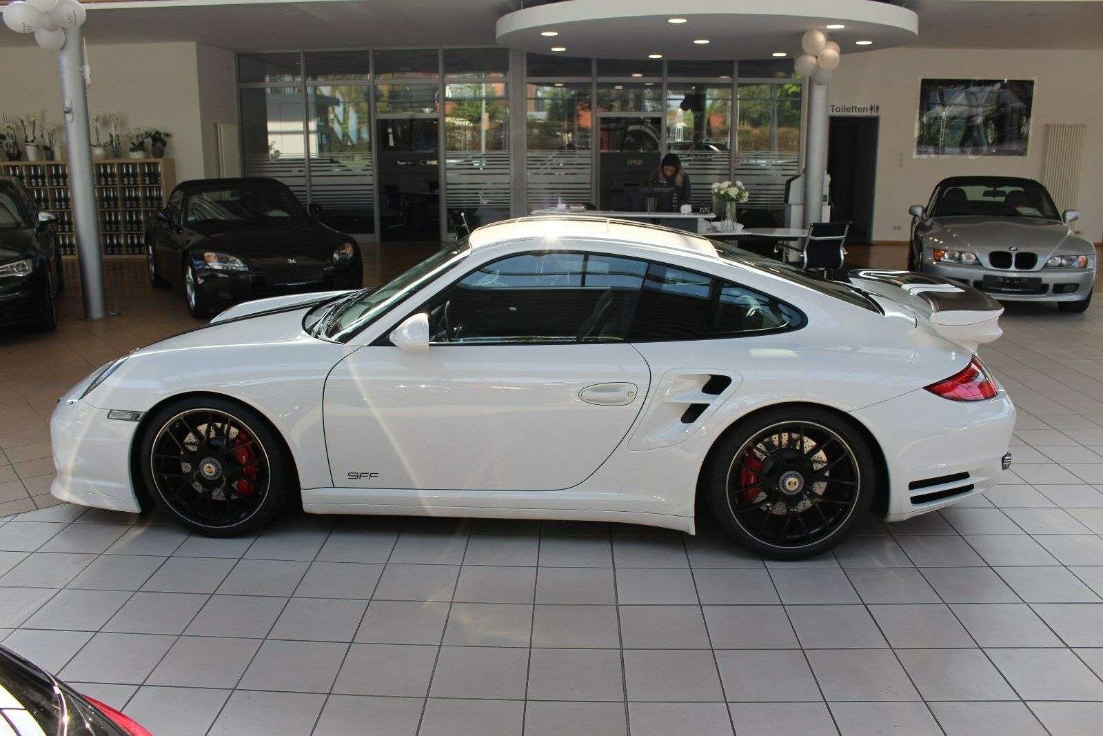 Second hand Porsche 911 
