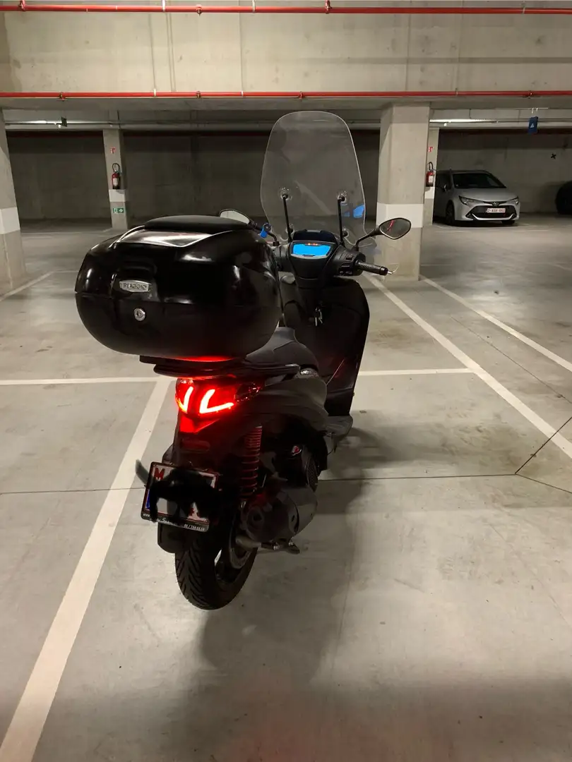 Piaggio Medley 125 Medley 125 Sport ABS Чорний - 1