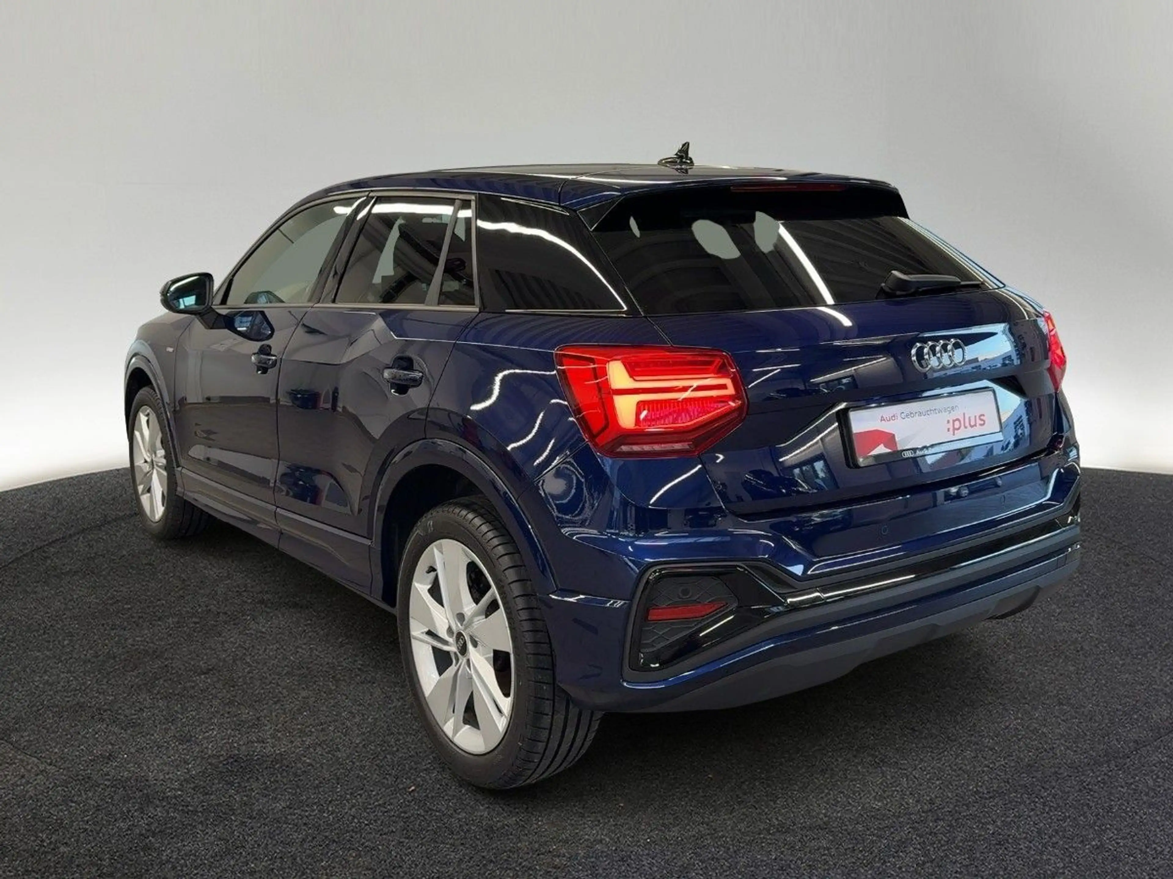 Audi Q2 S line 35 TFSI virtual — photo 4