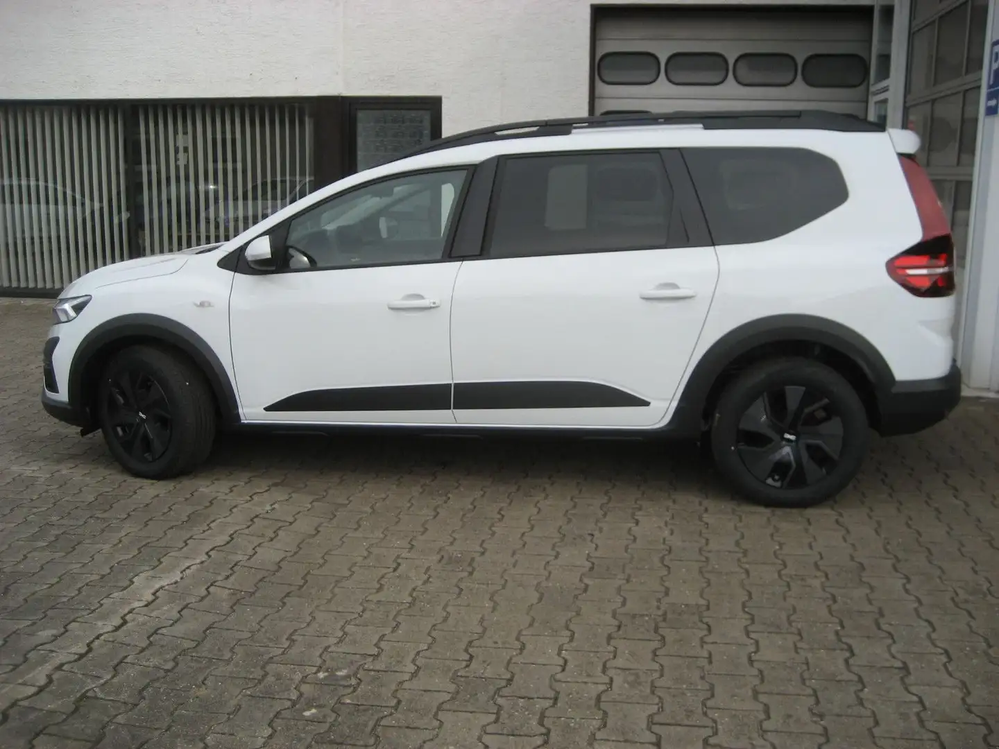 Dacia Jogger Expression TCe 110 7-Sitzer Wit - 2