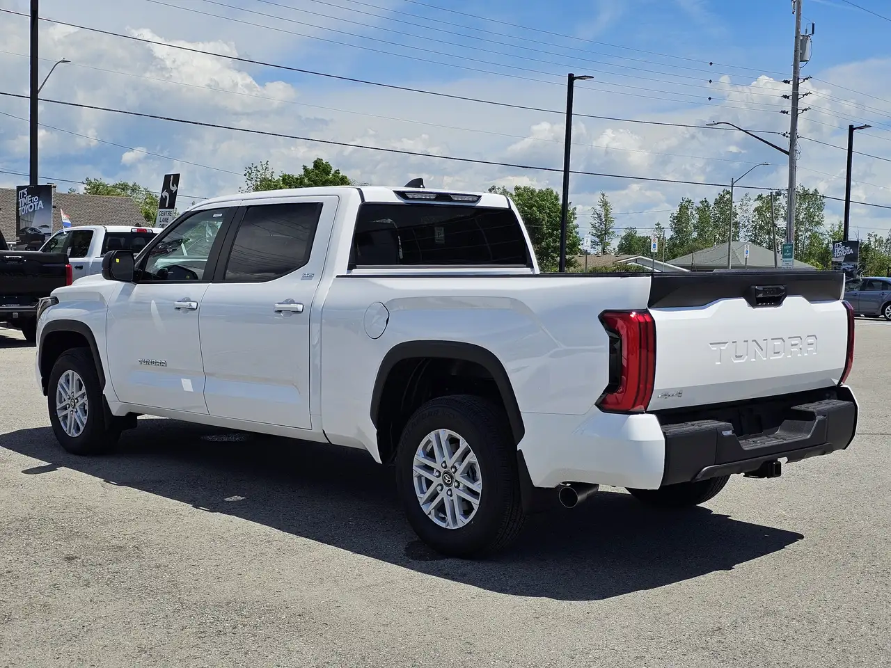 Toyota Tundra photo Toyota Tundra