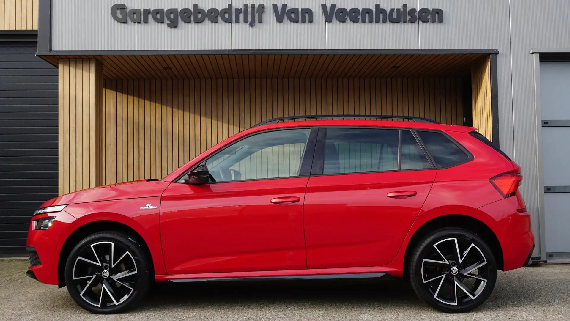 Skoda Kamiq 1.0 TSI 116pk DSG Monte Carlo Pano.Dak 18inch LM V Rood - 2