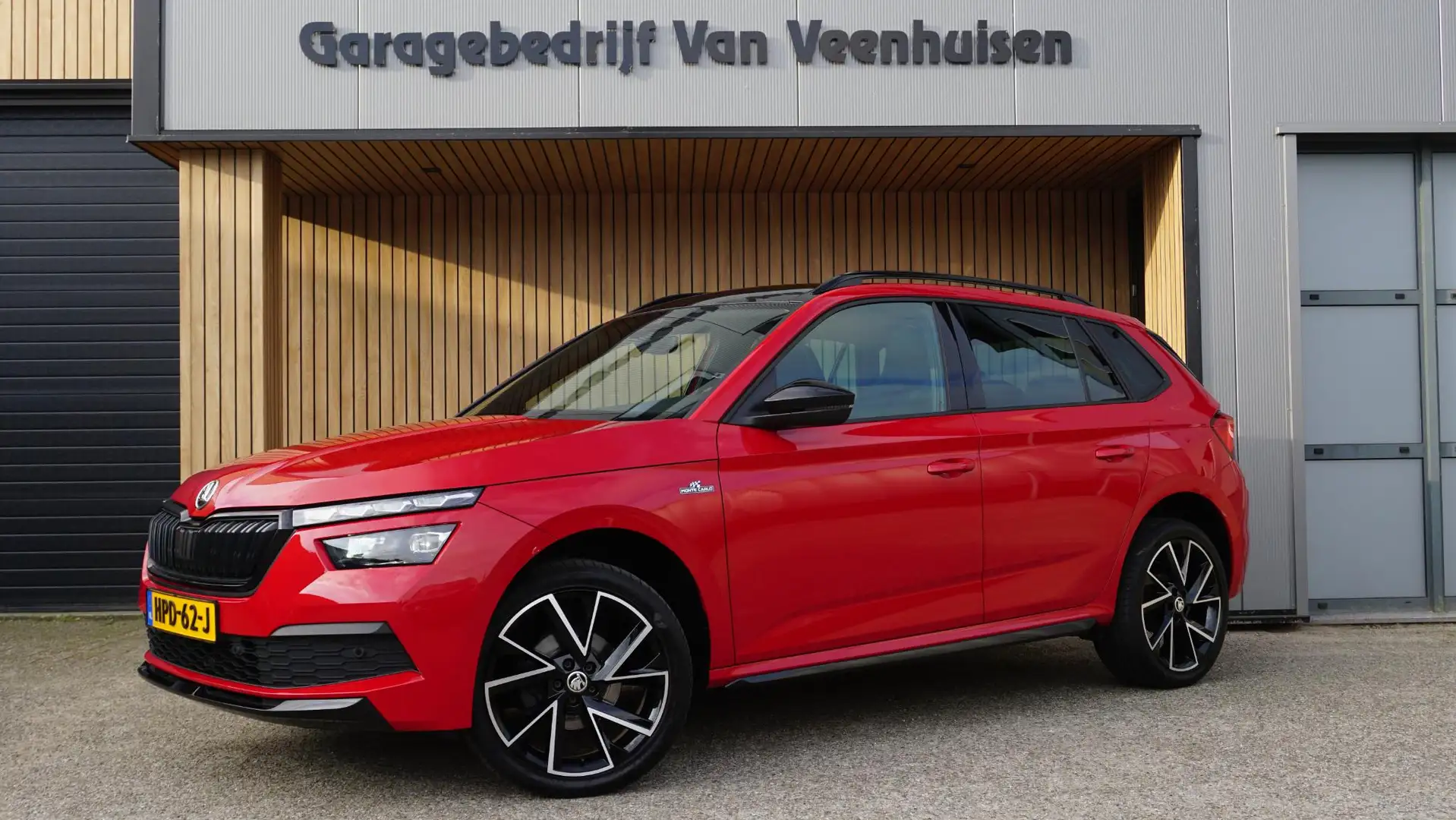 Skoda Kamiq 1.0 TSI 116pk DSG Monte Carlo Pano.Dak 18inch LM V Rood - 1