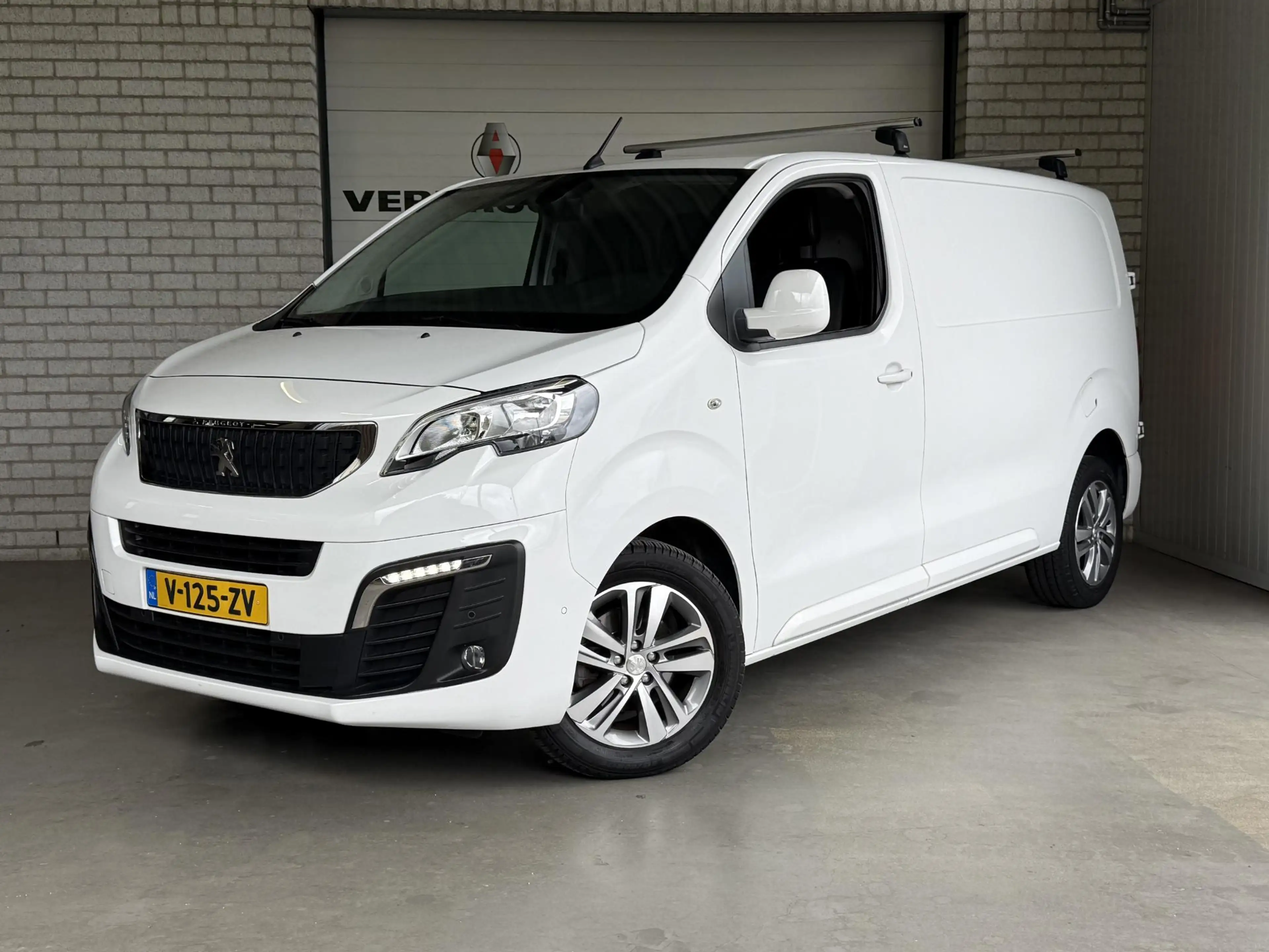 Peugeot Expert 231S 2.0 BlueHDI 120 Premium Pack | 1e eige. | 3pe