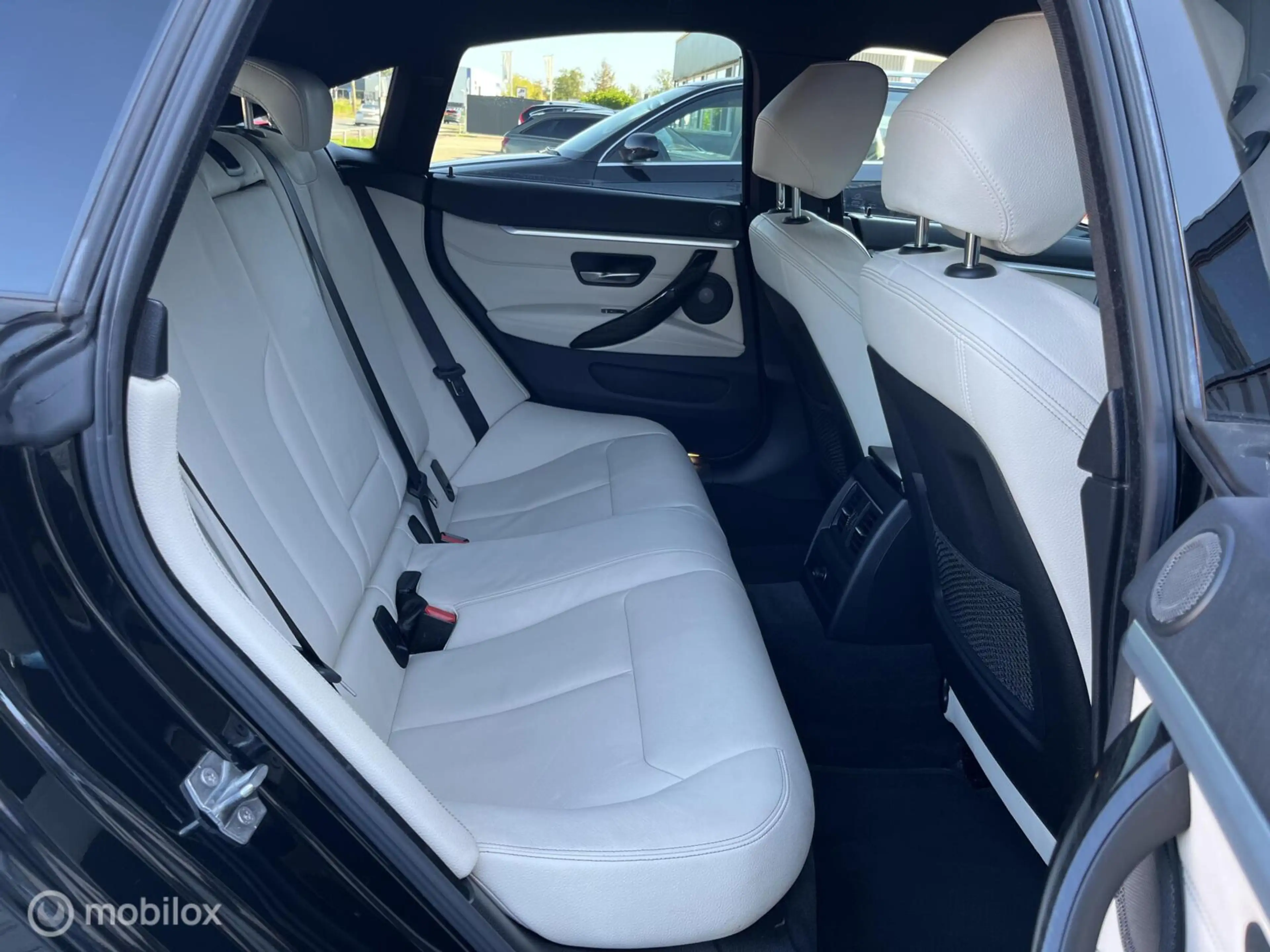 BMW 430 4-serie Coupé 430i xDrive High Executive — photo 23