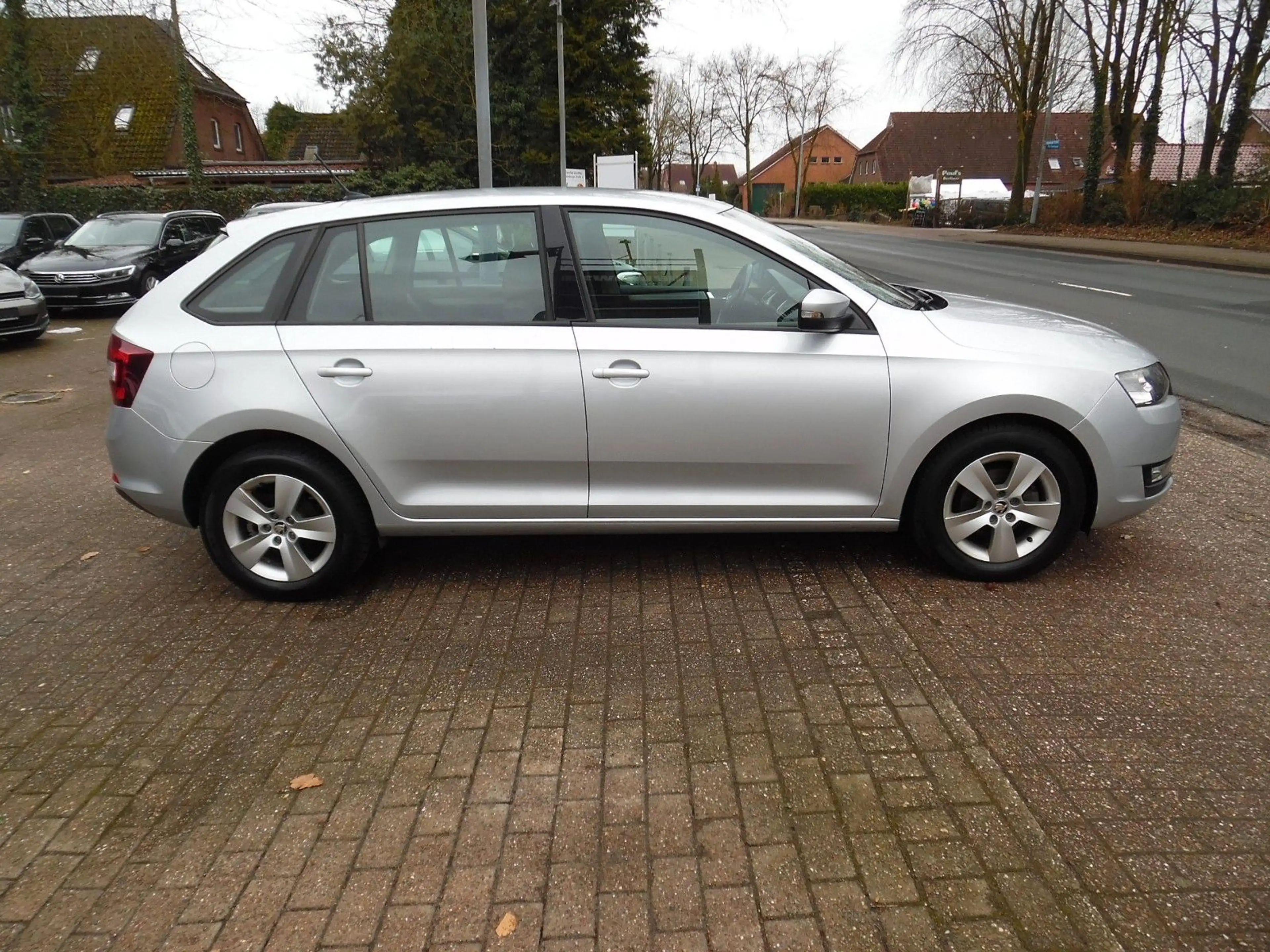 Skoda Rapid/Spaceback Spaceback Ambition*Kima*Tempomat*BT/USB — photo 3