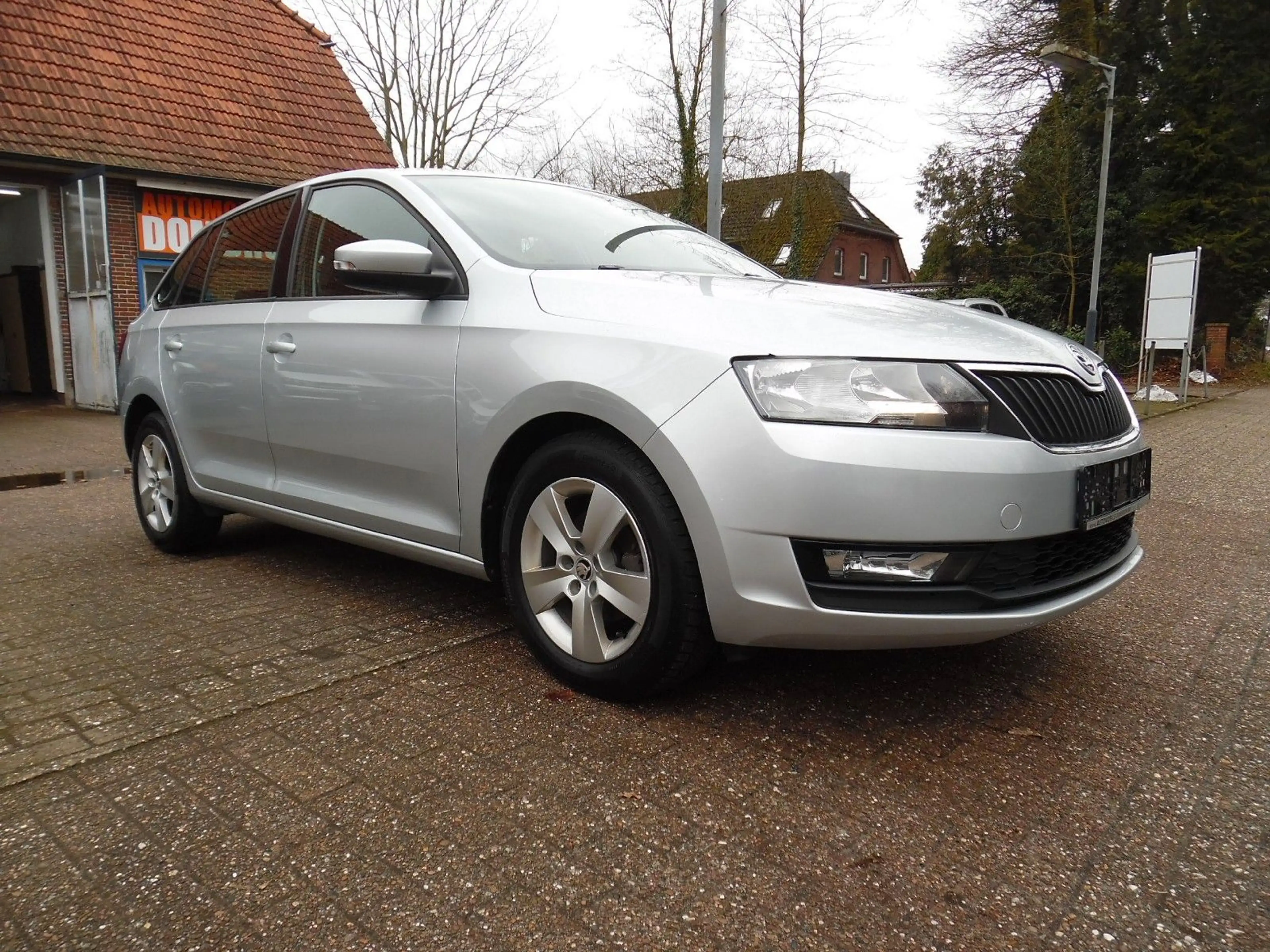 Skoda Rapid/Spaceback Spaceback Ambition*Kima*Tempomat*BT/USB