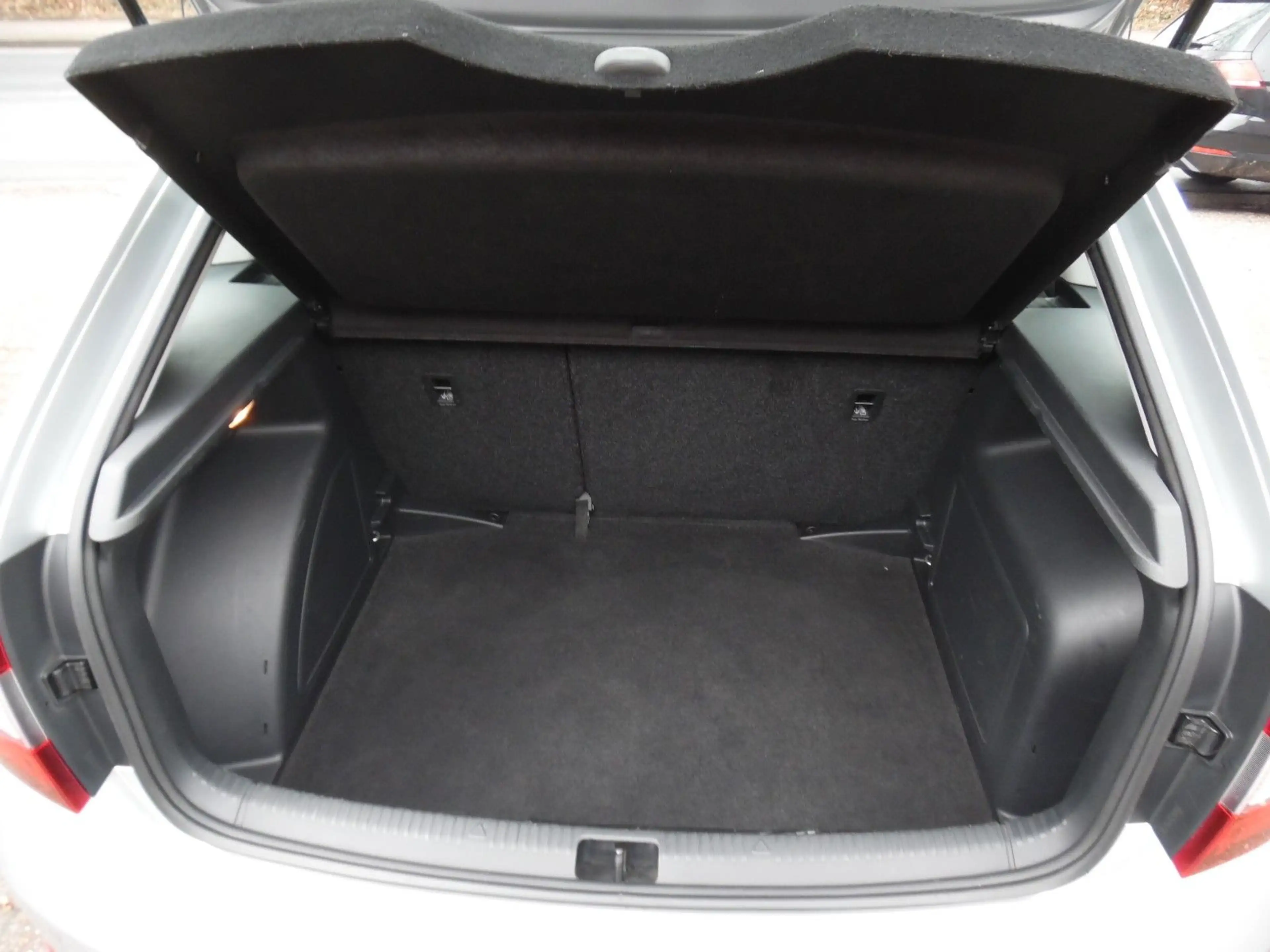 Skoda Rapid/Spaceback Spaceback Ambition*Kima*Tempomat*BT/USB — photo 15