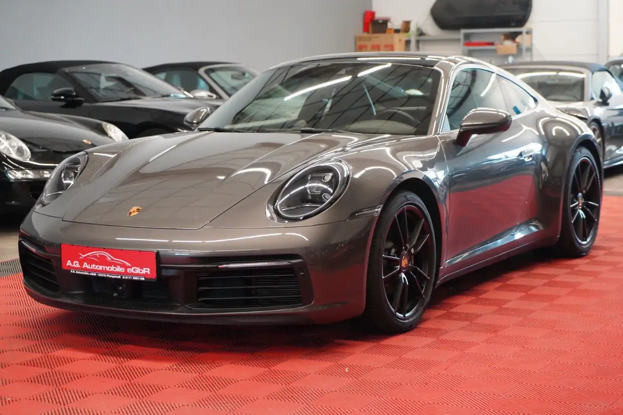 Porsche 992