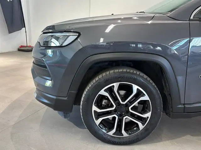 Jeep Compass view 8