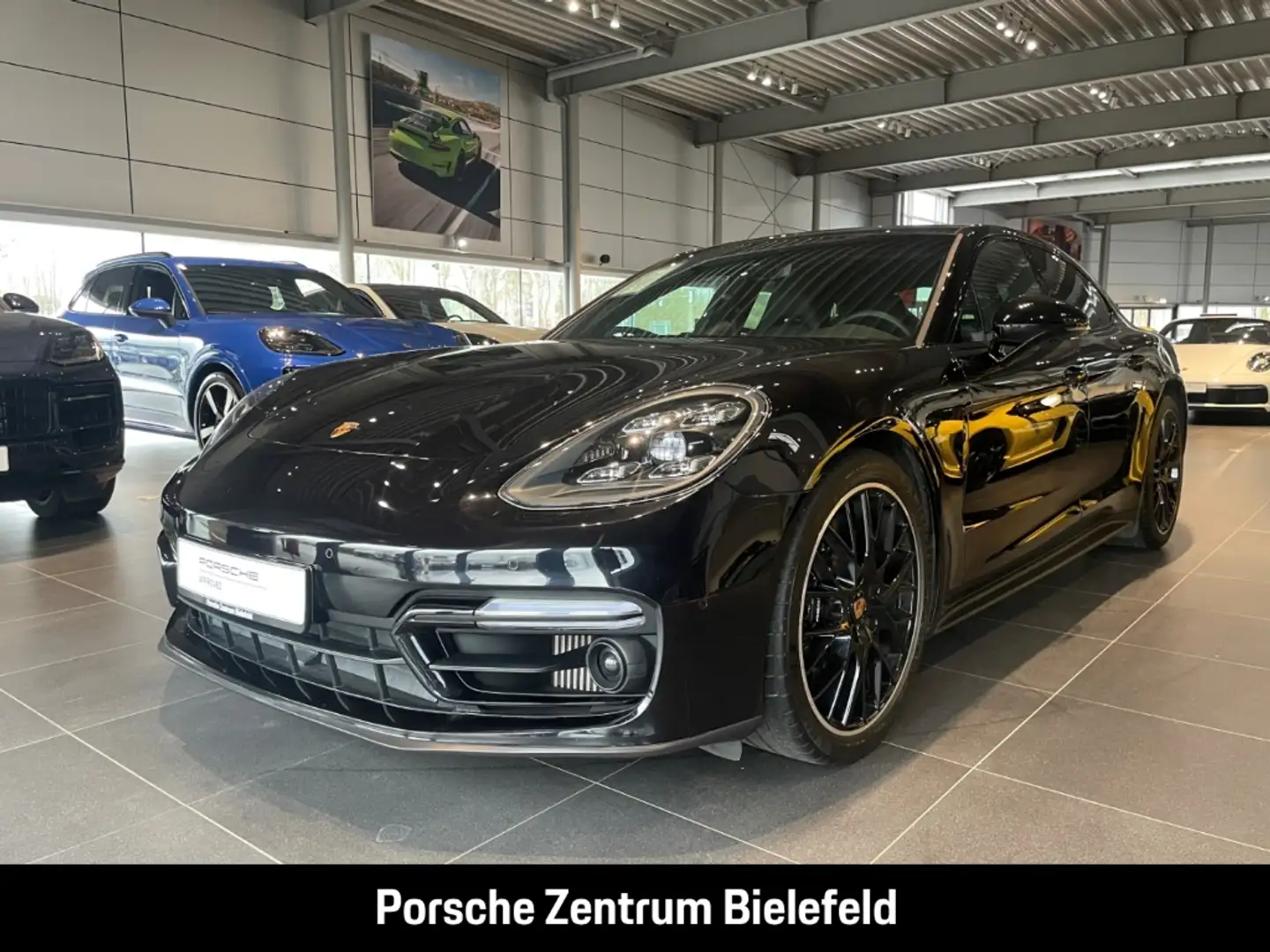 Porsche Panamera GTS BOSE Luftfederung Sportabgas LED Schwarz - 1