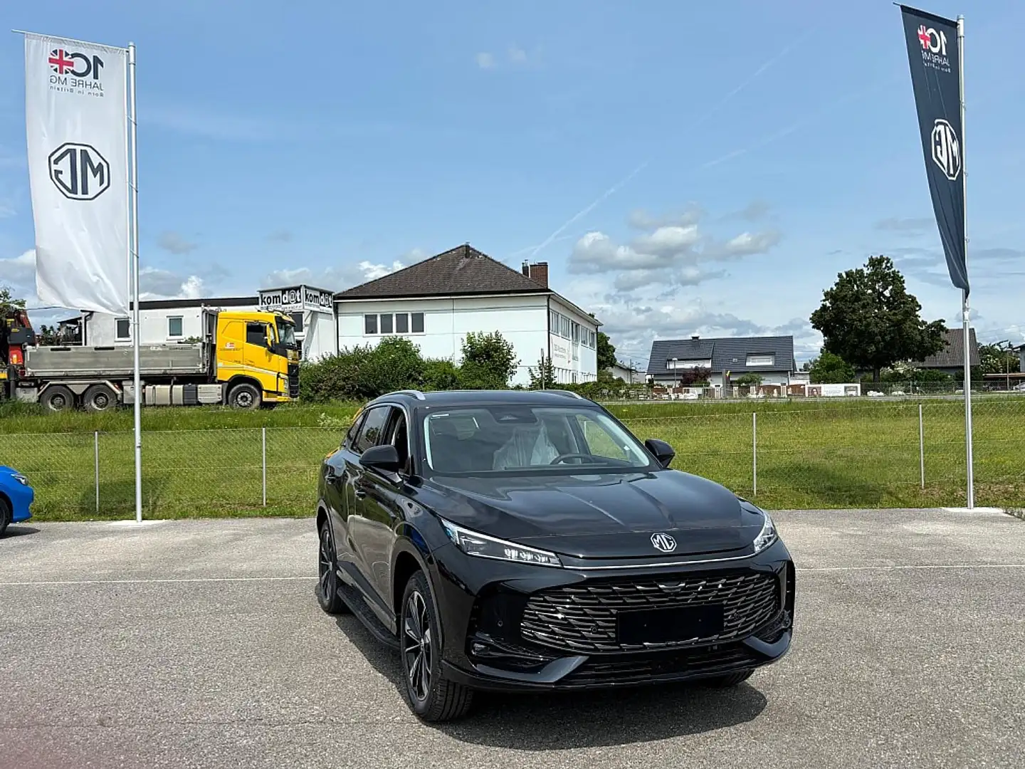 MG HS PHEV+ Luxury 21,4kWh Aut. "0% LEASING" + "GRATI... Zwart - 1