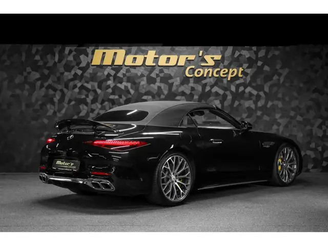 Mercedes-Benz SL 63 Amg view 3