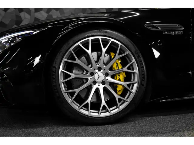 Mercedes-Benz SL 63 Amg view 12