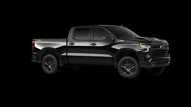 Chevrolet Silverado view 4