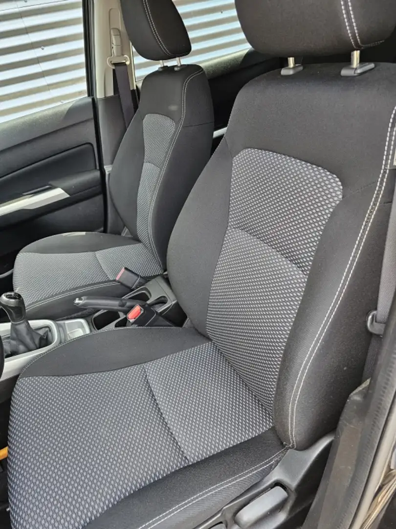 Suzuki Vitara 1.6 Exclusive Negro - 2
