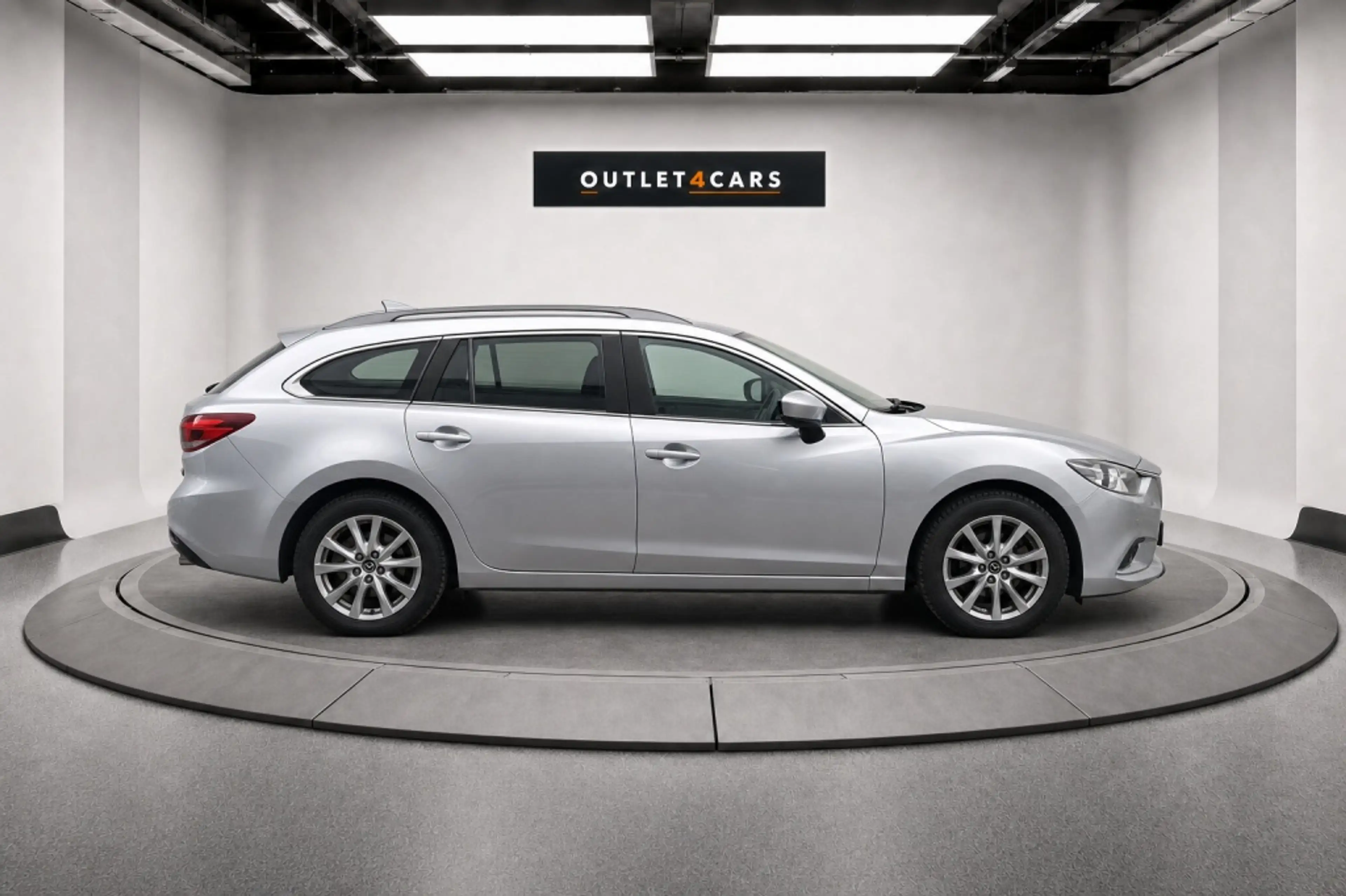 Mazda 6 Sportbreak 2.0 Sky Active — photo 6