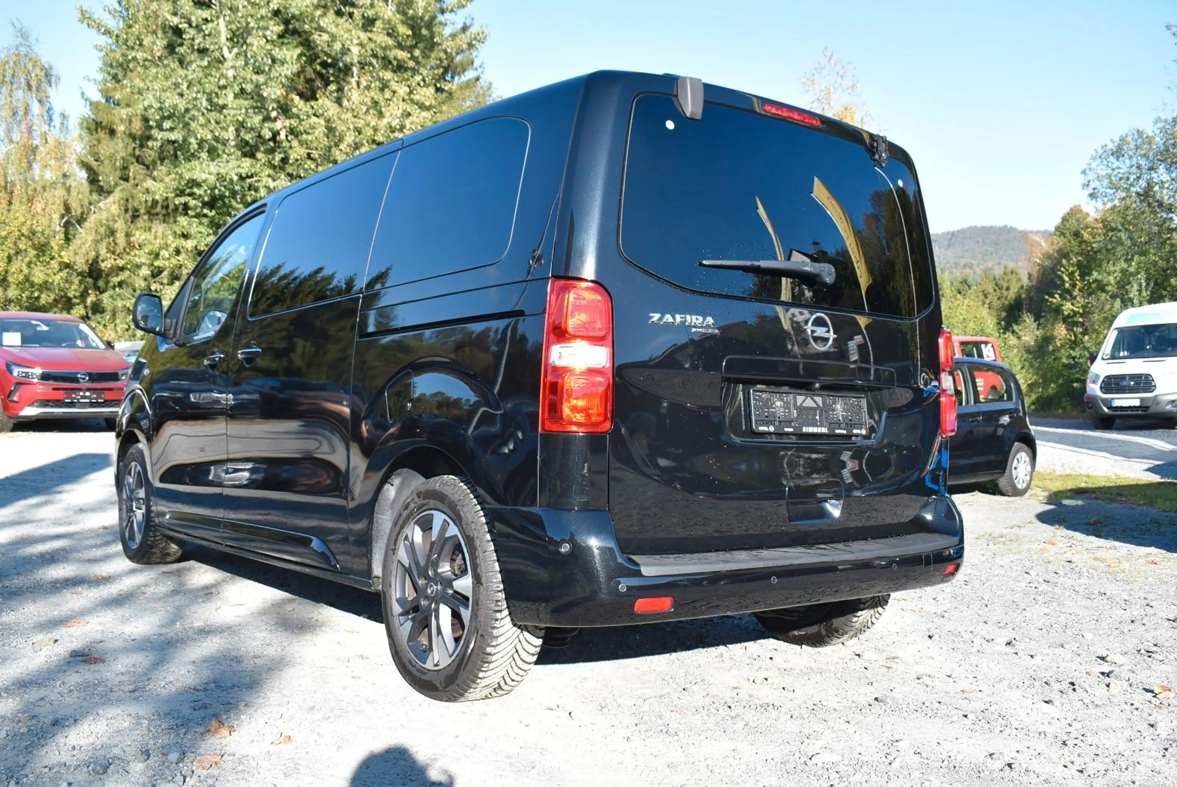 Opel Zafira Life Elegance M — photo 11
