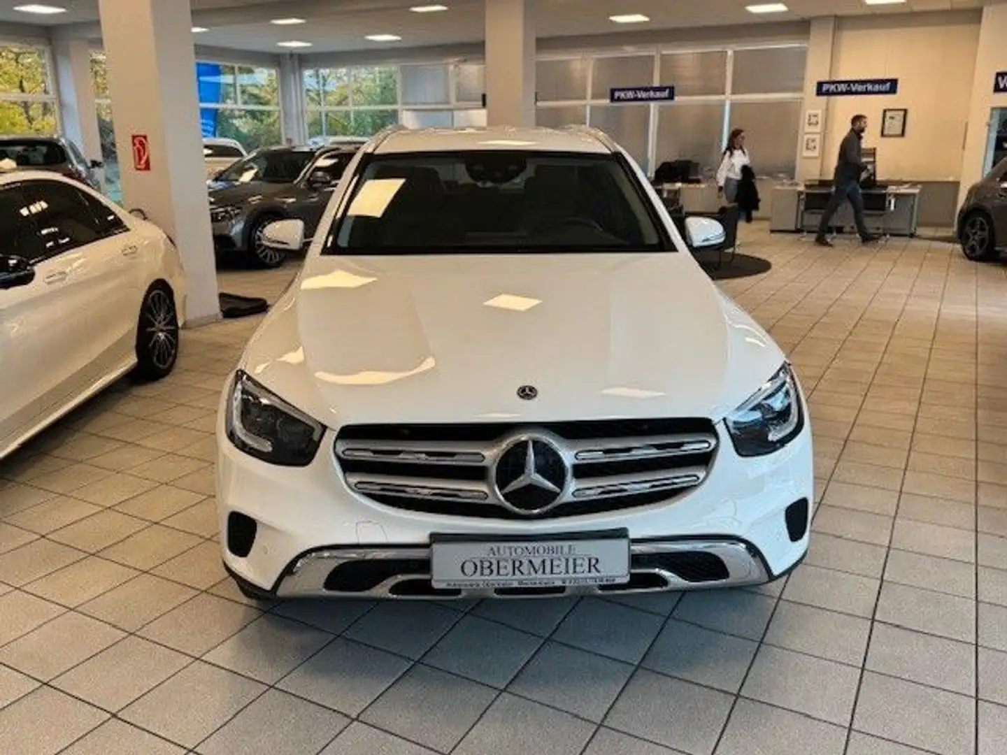 Mercedes-Benz GLC 220 d 4M Distr+ AHK RFK LED Ambiente CarPlay Weiß - 2
