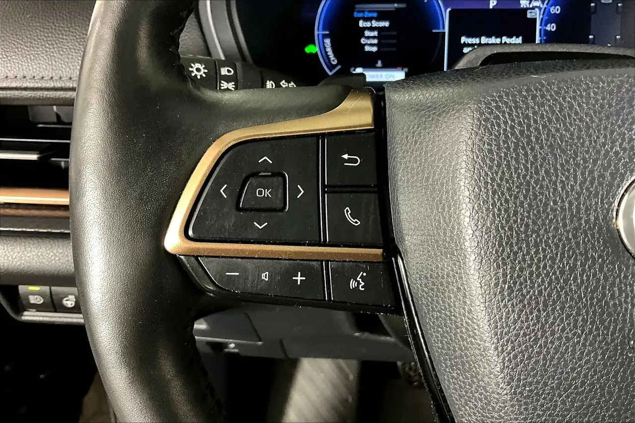 Toyota Grand Highlander снимка Toyota Grand Highlander