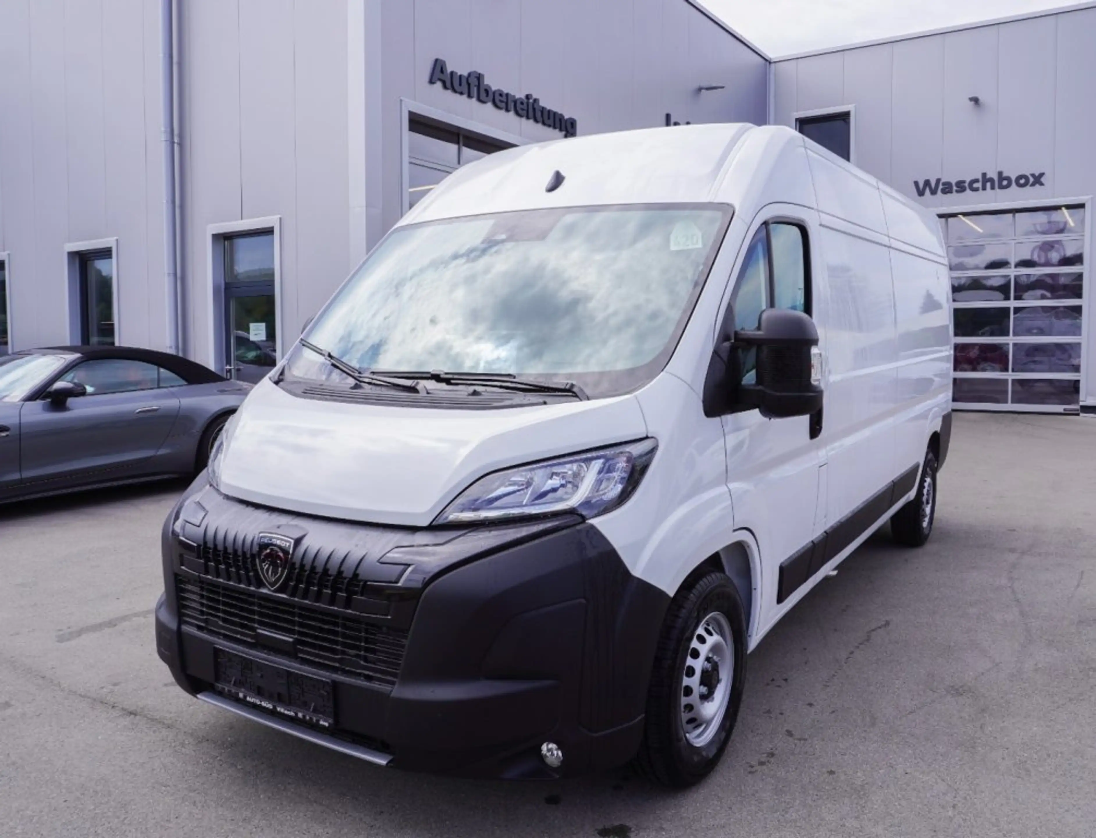 Peugeot Boxer KW L3H2 3.5T Heavy Diesel 140 Automatik