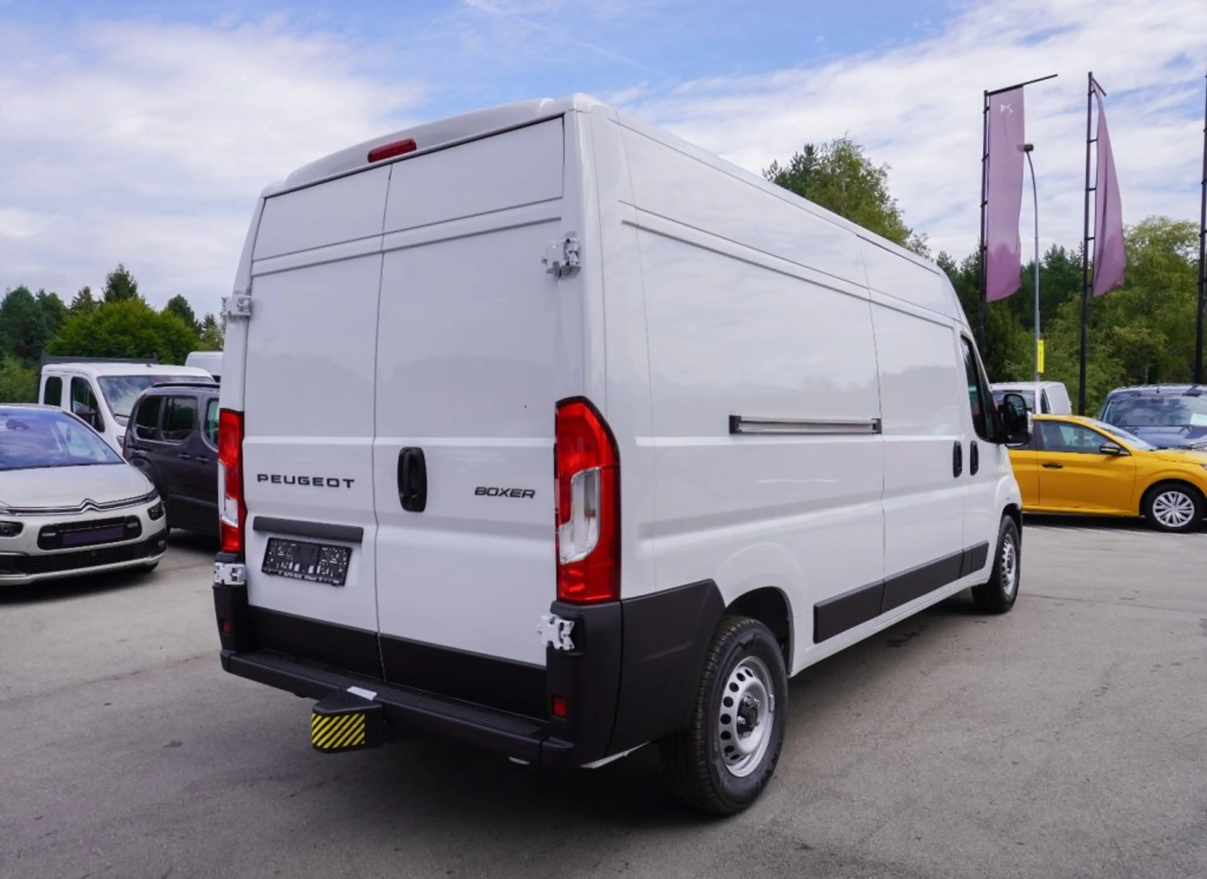 Peugeot Boxer KW L3H2 3.5T Heavy Diesel 140 Automatik — photo 6
