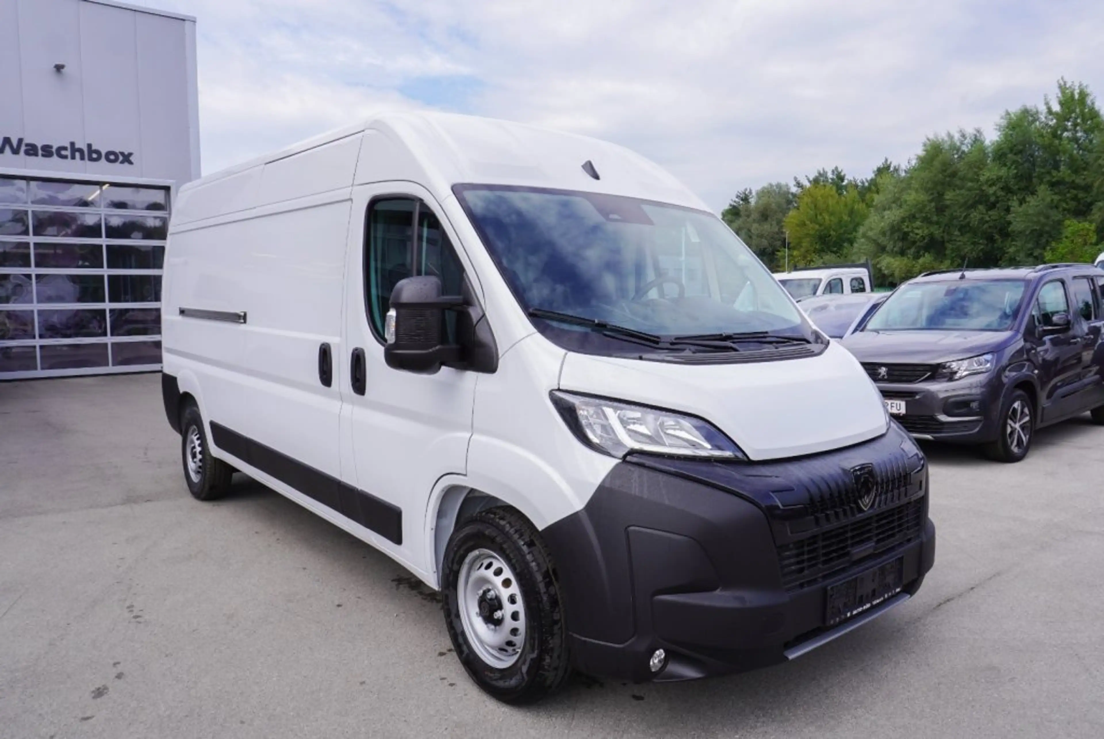 Peugeot Boxer KW L3H2 3.5T Heavy Diesel 140 Automatik — photo 3