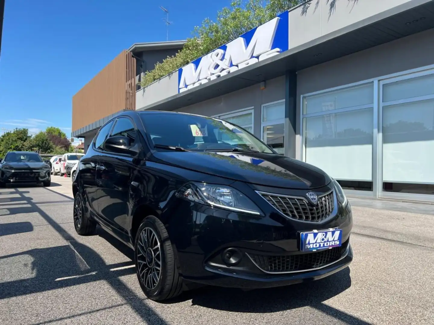Lancia Ypsilon 1.0 FireFly 5P S&S Hybrid Platino Nero - 1