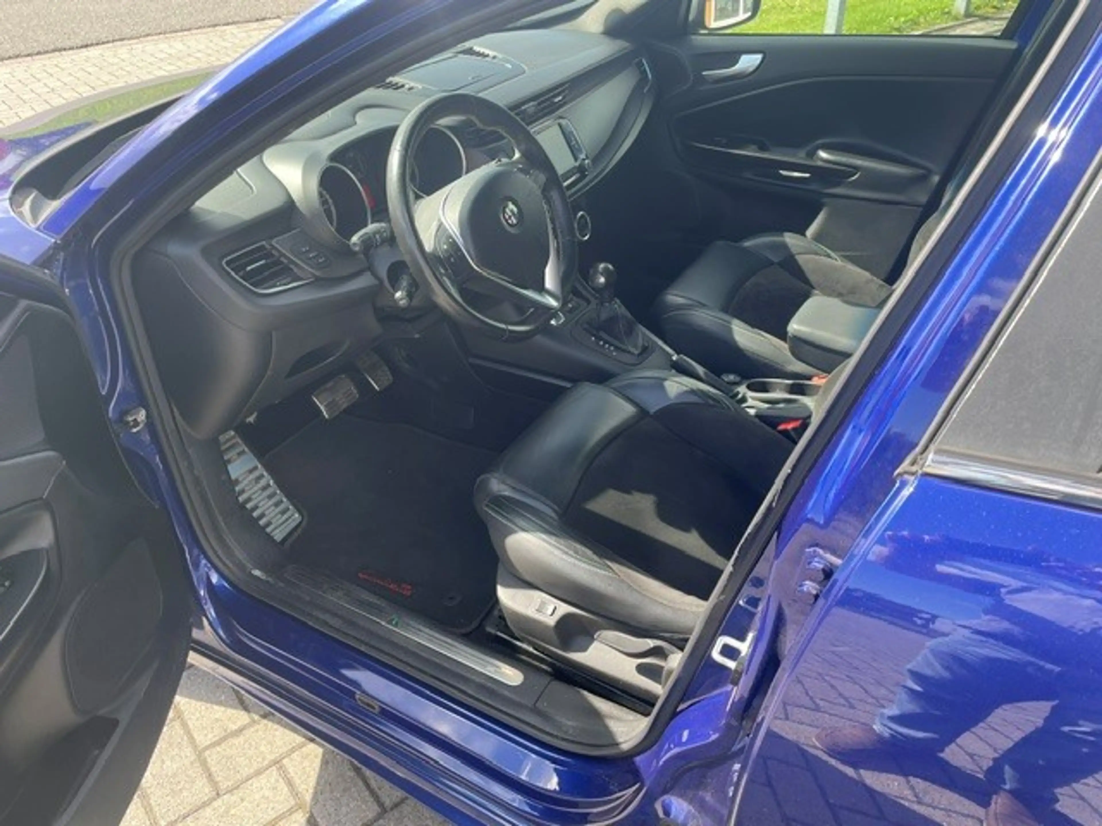 Alfa Romeo Giulietta 1.4 T Exclusive Automaat — photo 3