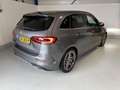 Mercedes-Benz B 180 B180 136PK AUT, AMG Line, Camera, 37DKM NAP Grijs - thumbnail 3