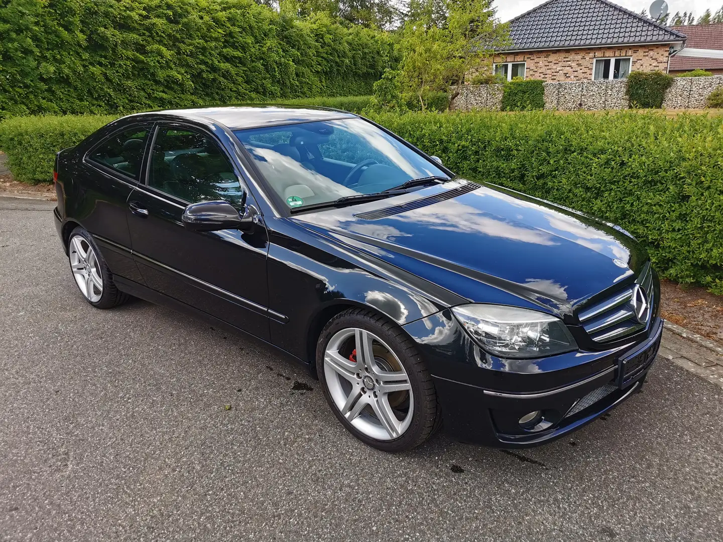 Mercedes-Benz CLC CLC 180 Kompressor Schwarz - 1