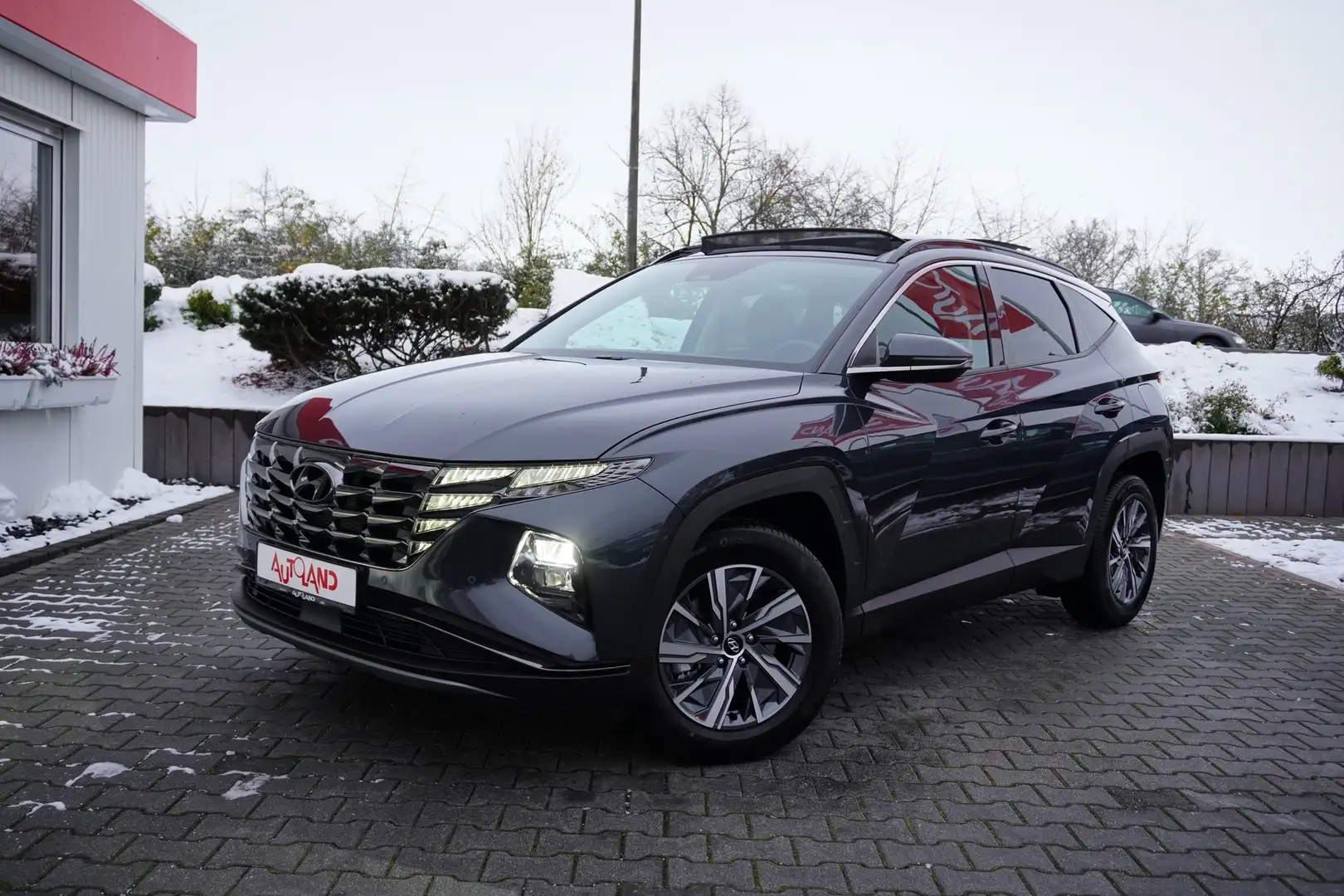 Hyundai TUCSON 1.6T-GDI AT HEV 4WD LED Navi Kam Pano ACC Grau - 2