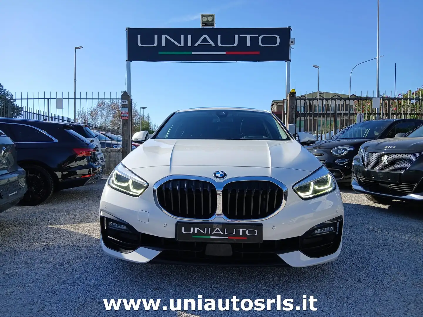 BMW 118 118d Sport auto Bianco - 1