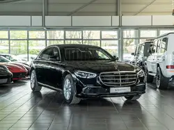 Mercedes-Benz S 680 VR10 Guard Panzer Fond TV 4 Seats
