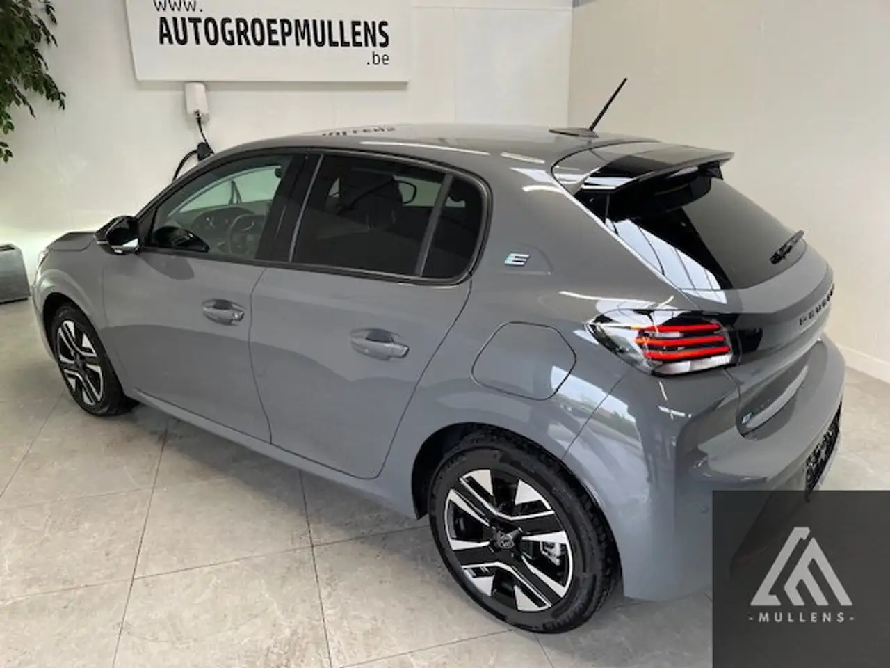 Peugeot 208 Elektrisch Style 6