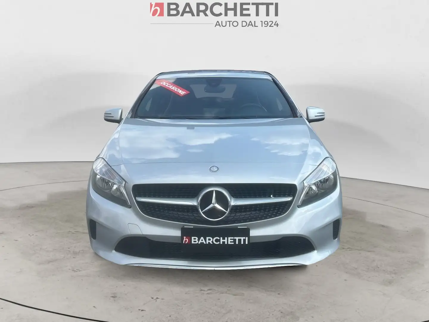 Mercedes-Benz A 180 (W176) A 180 D PREMIUM Argent - 2