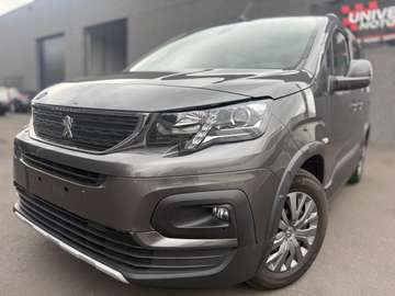 1.5 BlueHDi 100CH Allure -132 979 kms - 1er Main