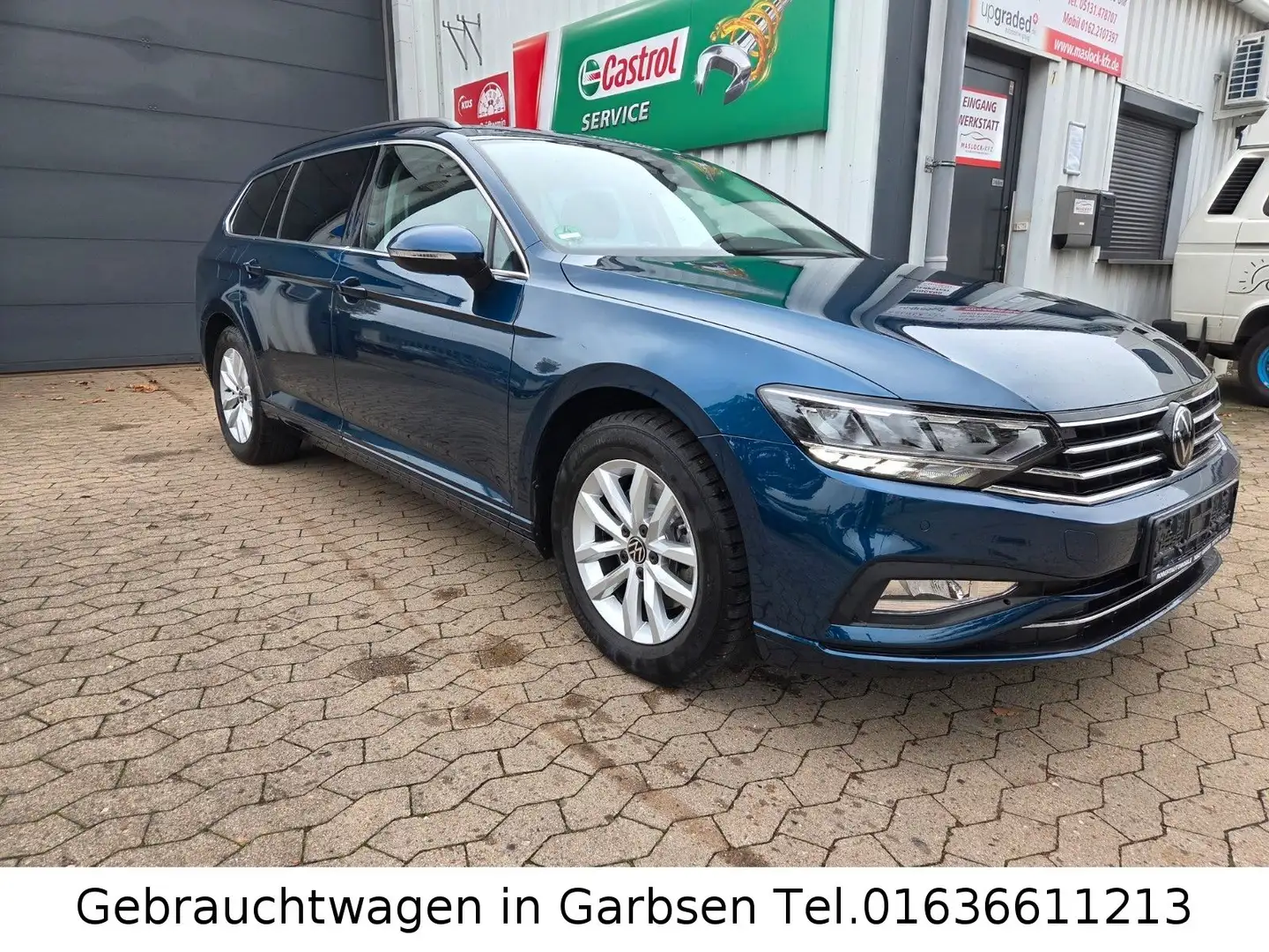 Volkswagen Passat Variant 1.5 TSI DSG Business NAVI AHK LED Blau - 1