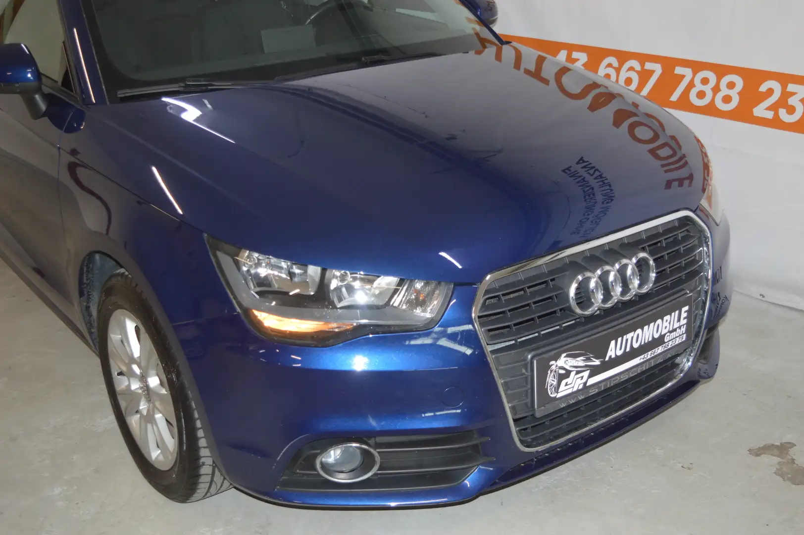 Audi A1 1,2 TFSI **Sportback**Serviceheft** Blau - 2