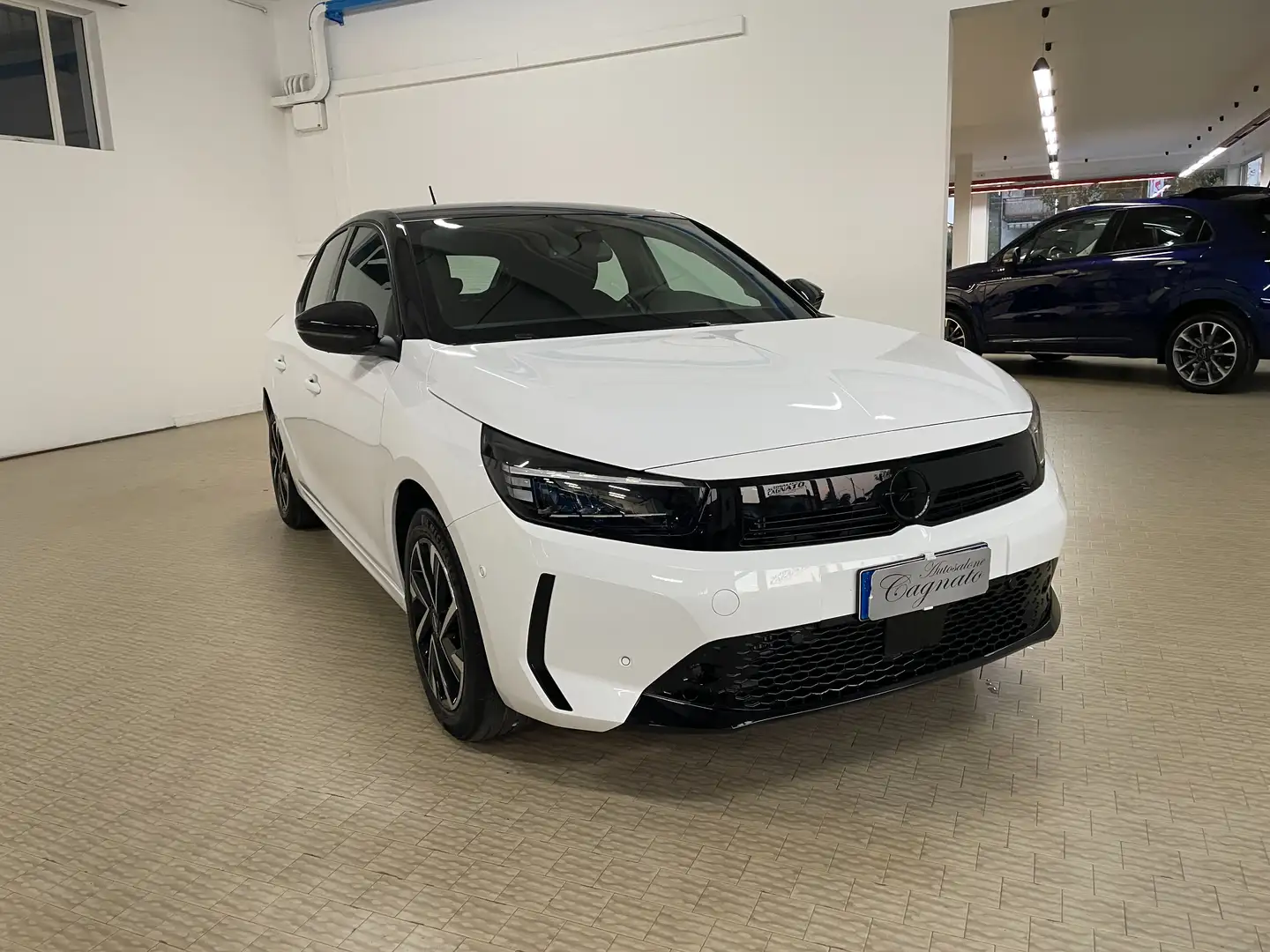 Opel Corsa 1.2 GS 100cv 2025 Bicolor km 11000 Neopatentati Bianco - 2