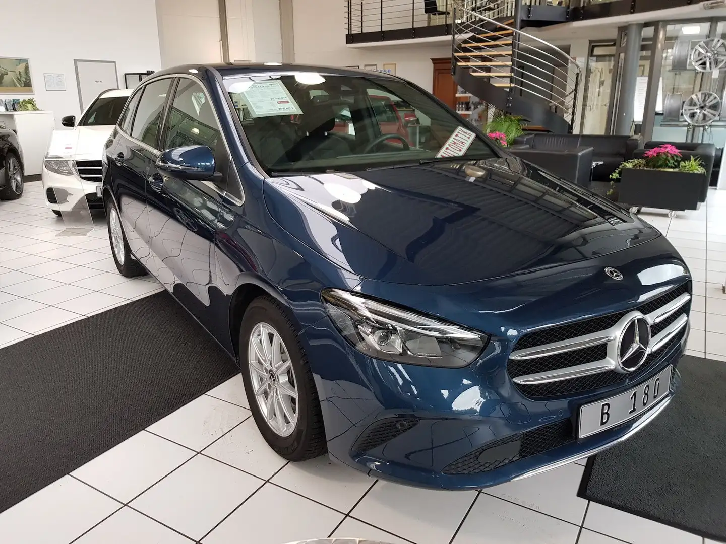 Mercedes-Benz B 180 PROGRESSIVE LED AHK SPUR TOTW. WIDE KAMERA Blau - 2