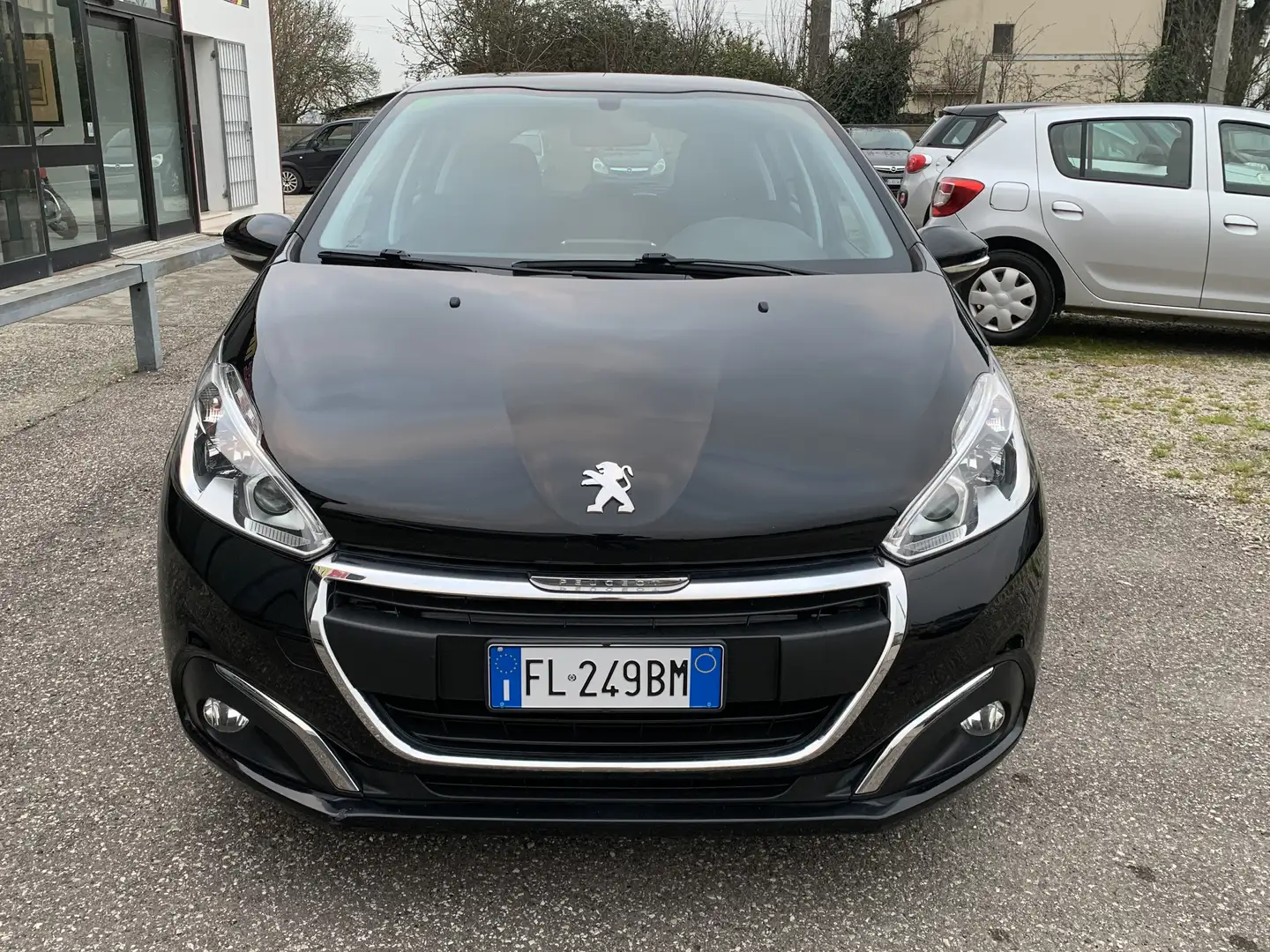 Peugeot 208 5p 1.2 puretech Active GPL 82cv X NEOPATENTATI Schwarz - 2