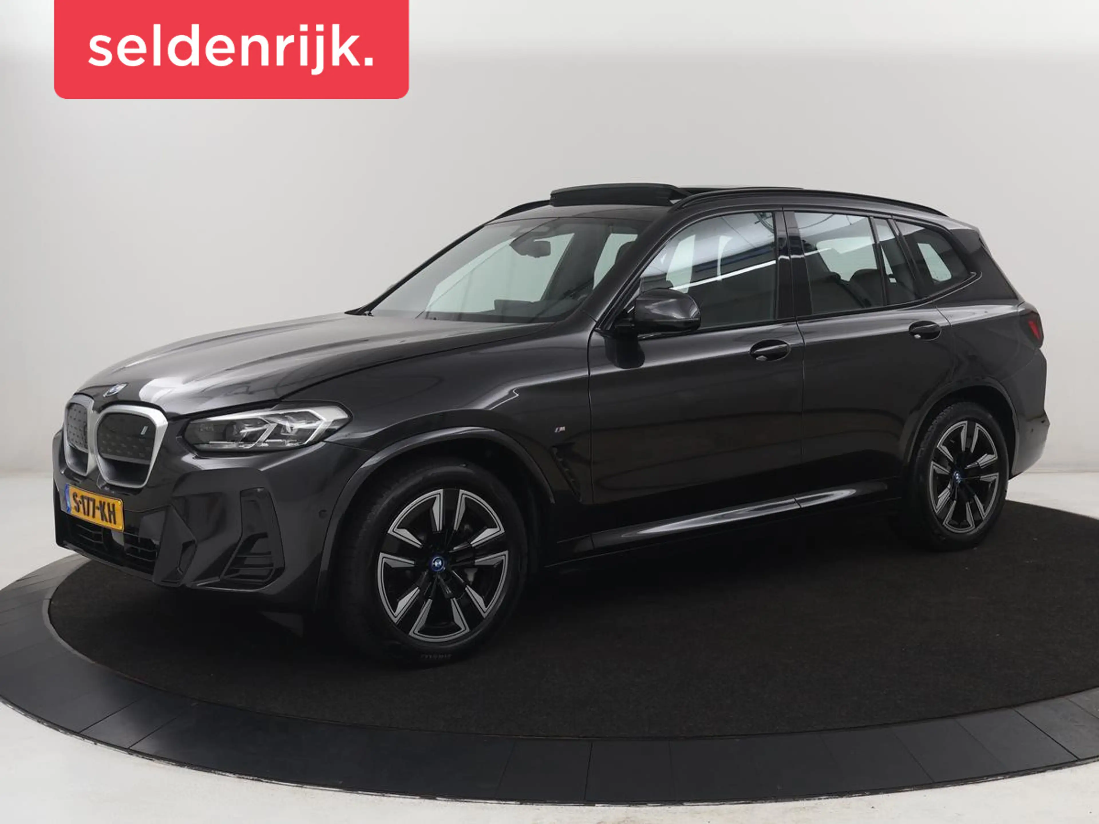 BMW iX3 Executive 80 kWh | SOH 93,8% | Panoramadak | Leder