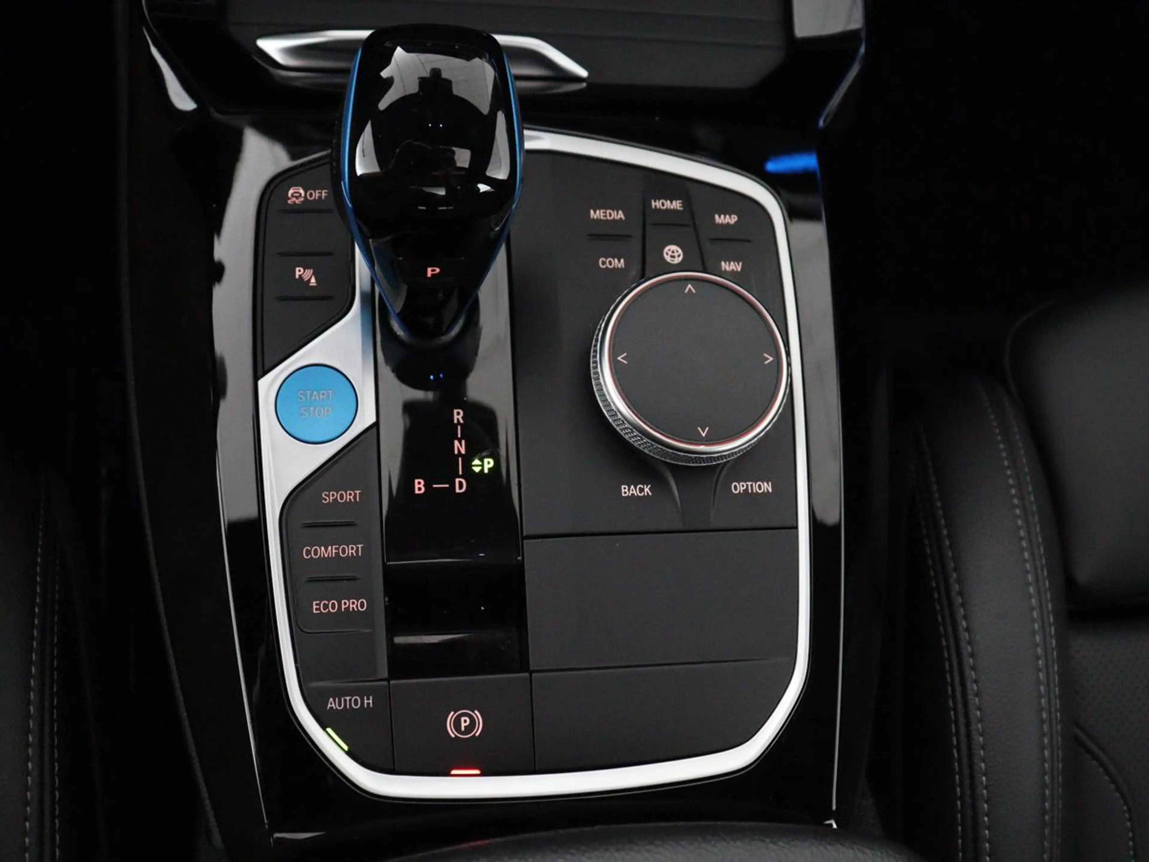 BMW iX3 Executive 80 kWh | SOH 93,8% | Panoramadak | Leder — photo 18