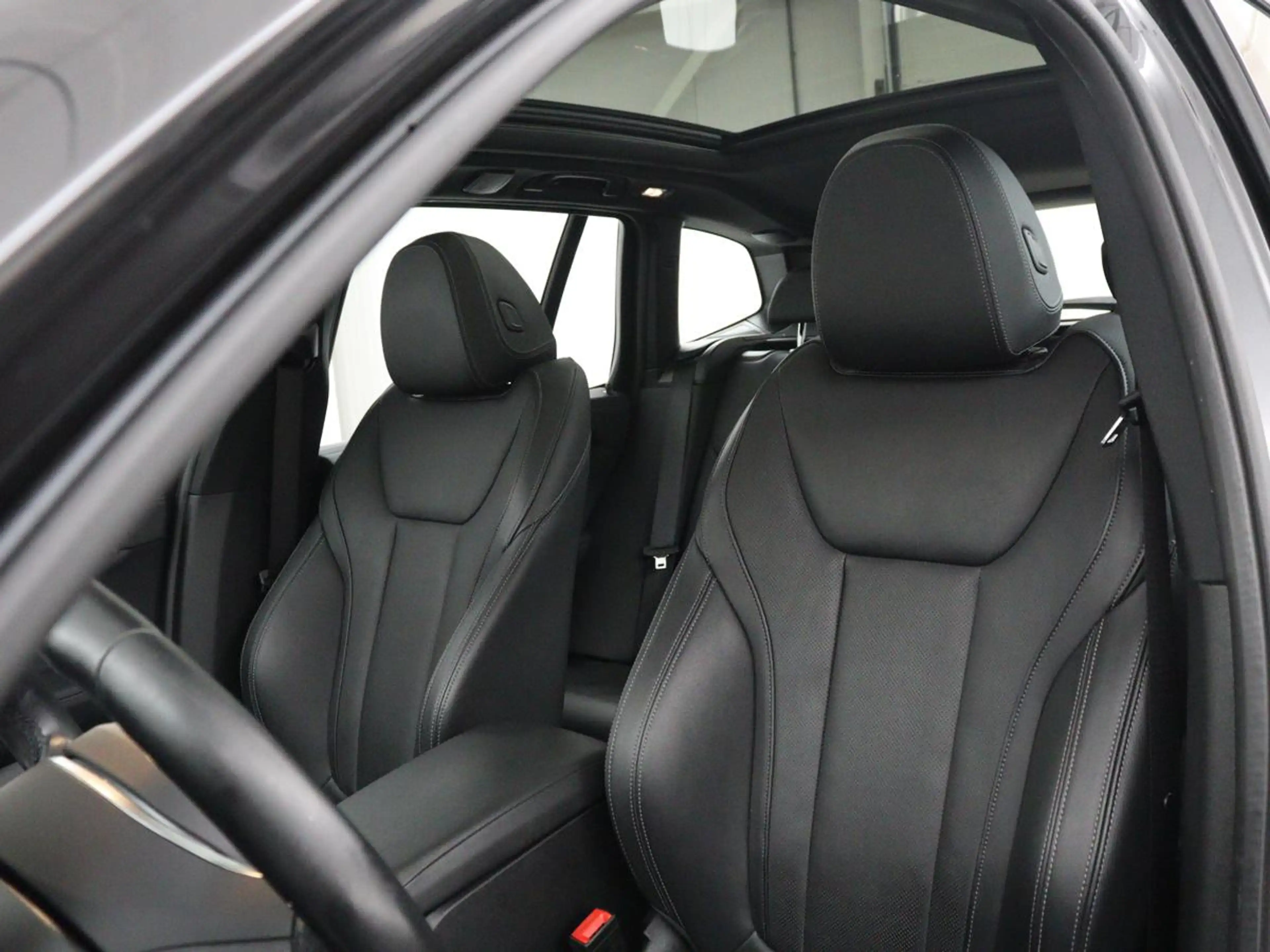 BMW iX3 Executive 80 kWh | SOH 93,8% | Panoramadak | Leder — photo 5