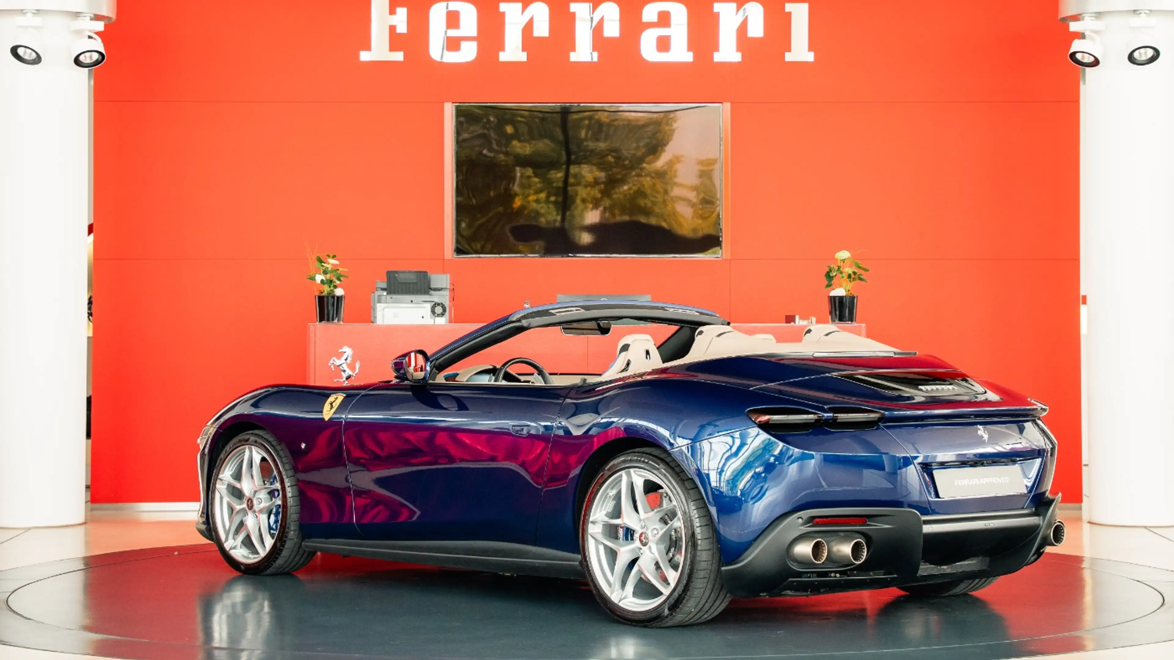 Ferrari Roma Spider — photo 5