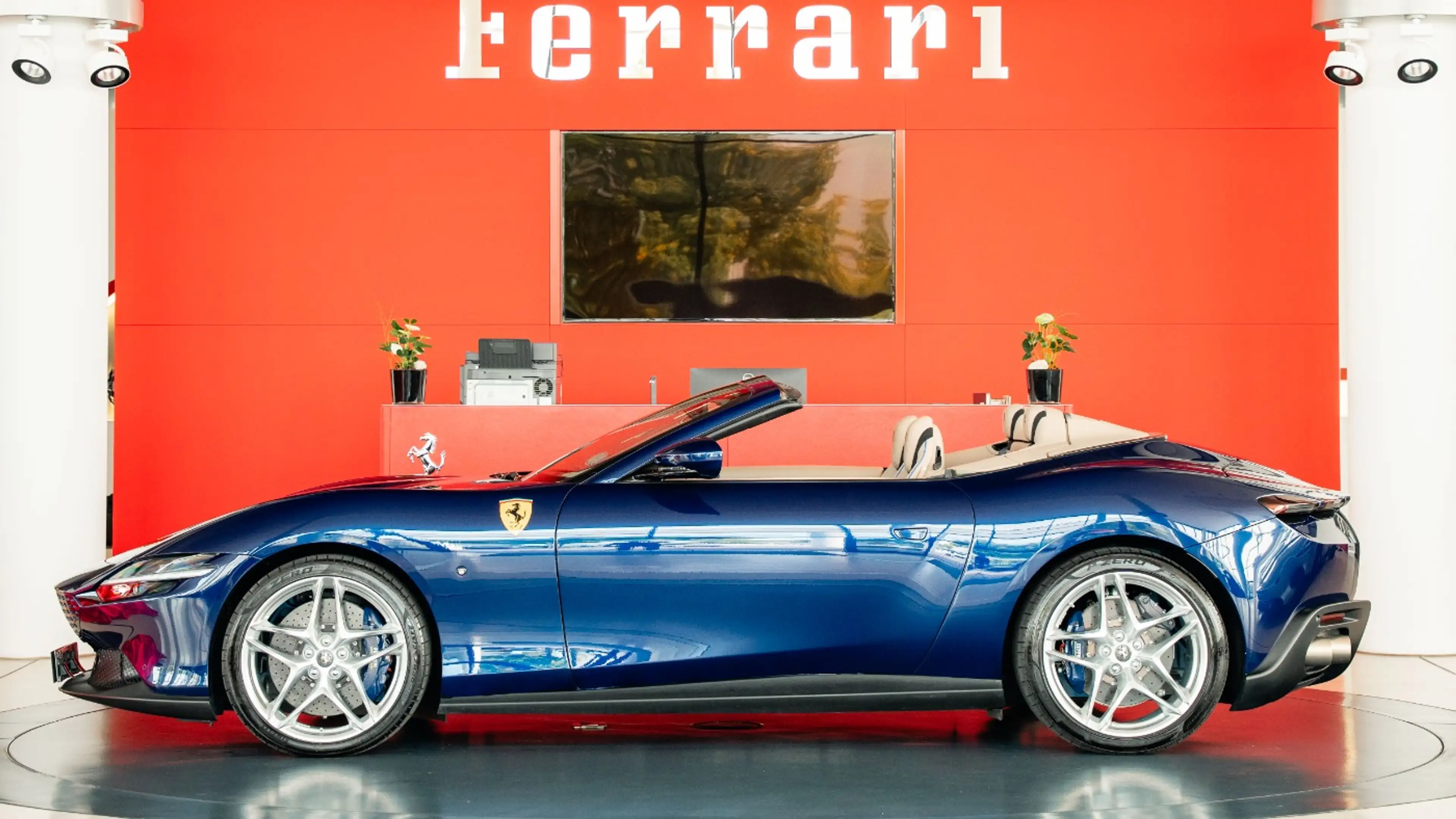 Ferrari Roma Spider — photo 4